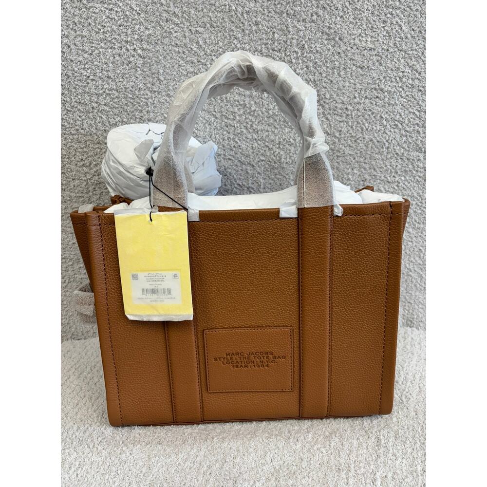 NWT Marc Jacobs The Tote Bag Brown Pebbled Leather Tote Purse #72892 - Picture 2 of 9